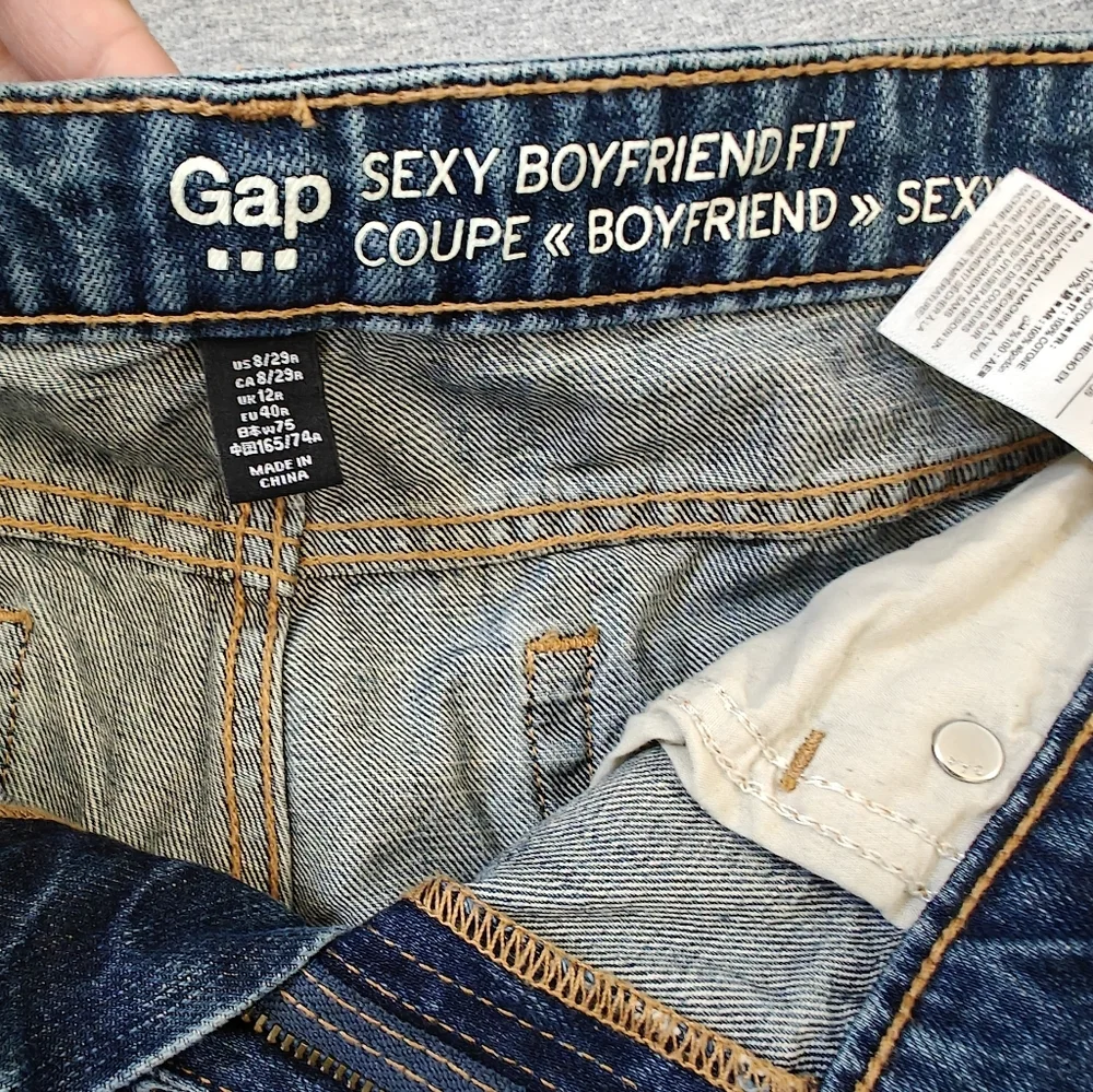 GAP Women's Sexy Boyfriend Fit Blue Jeans